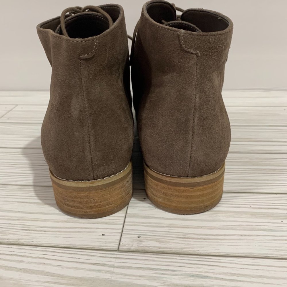 Blondo Waterproof Dark Suede Ankle Boots Taupe Size 10 - Picture 12 of 12